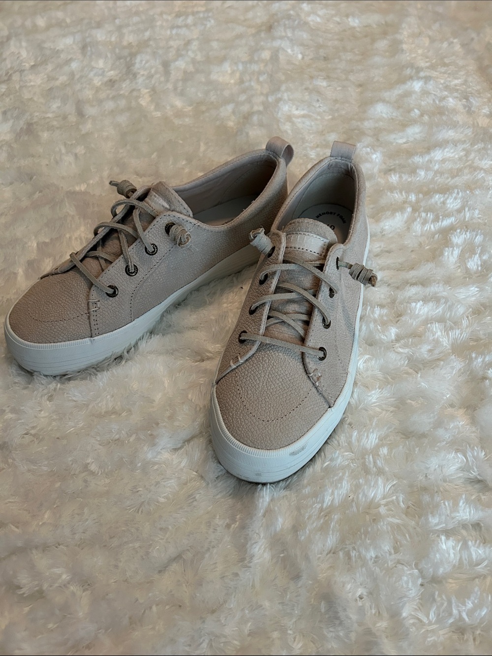 Women’s Sperry size 8, Beige Slip-ons